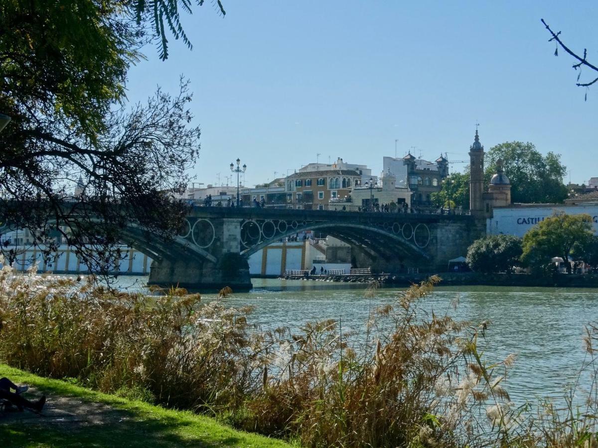 El Rio Apartment Seville Ngoại thất bức ảnh