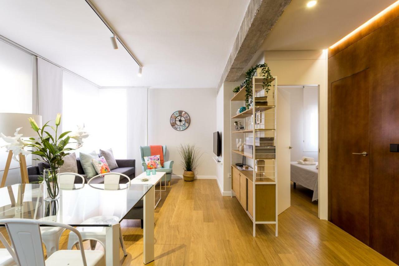 El Rio Apartment Seville Ngoại thất bức ảnh