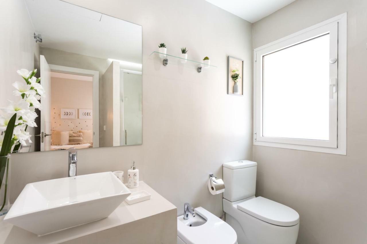 El Rio Apartment Seville Ngoại thất bức ảnh