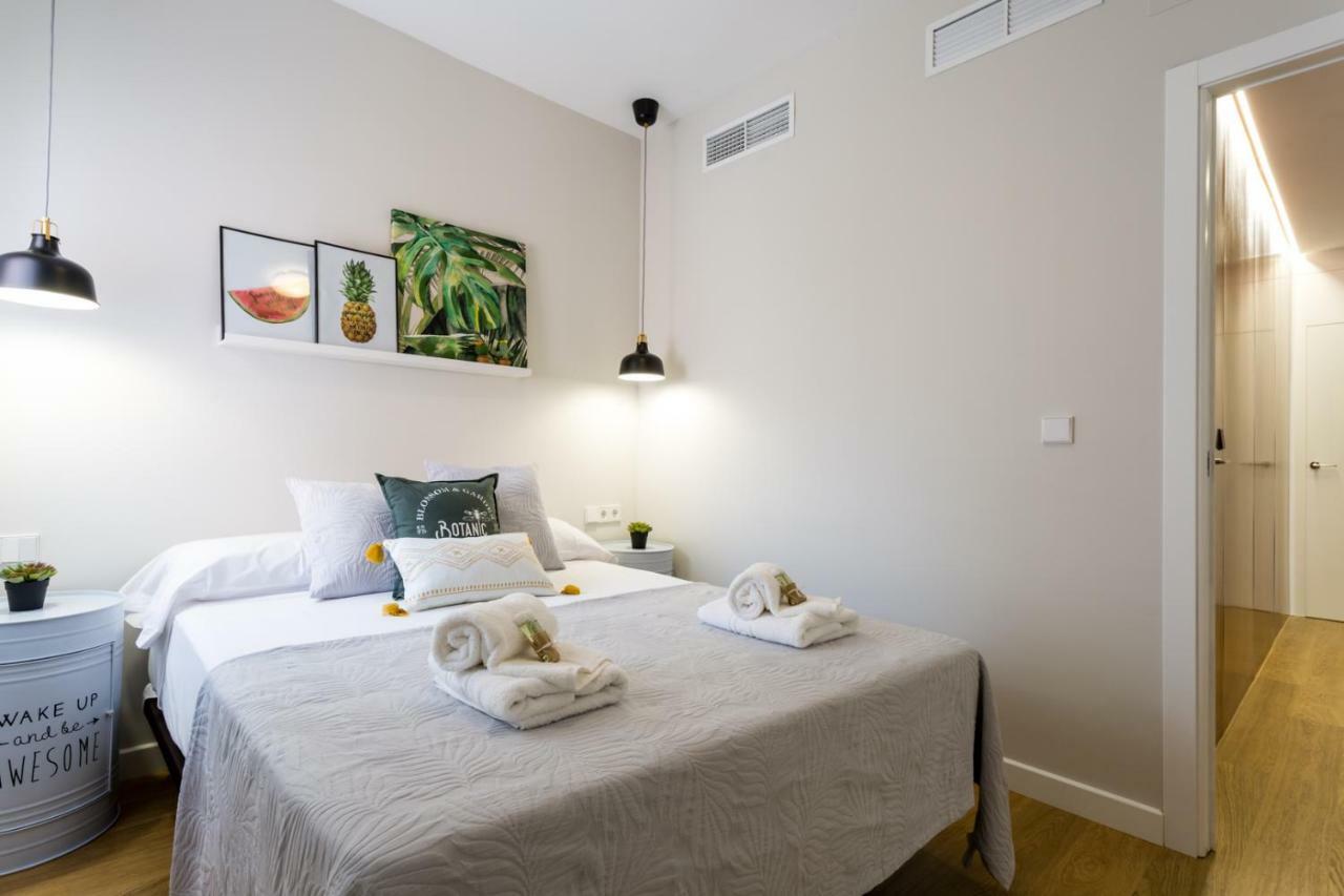 El Rio Apartment Seville Ngoại thất bức ảnh